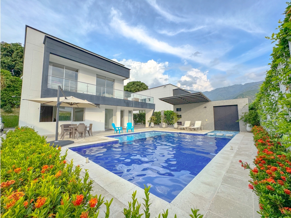 Espectacular casa para Permuta o Venta en San Jerónimo!