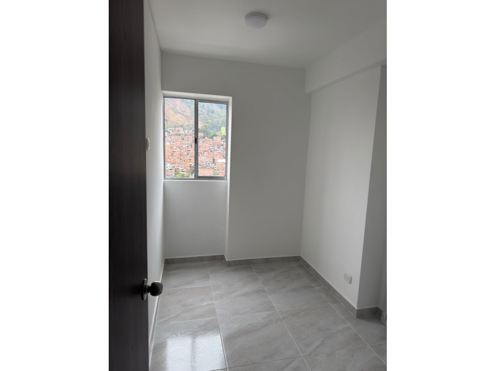 Vive en Bello, sector Madera: comodidad con todo cerca. — foto 5