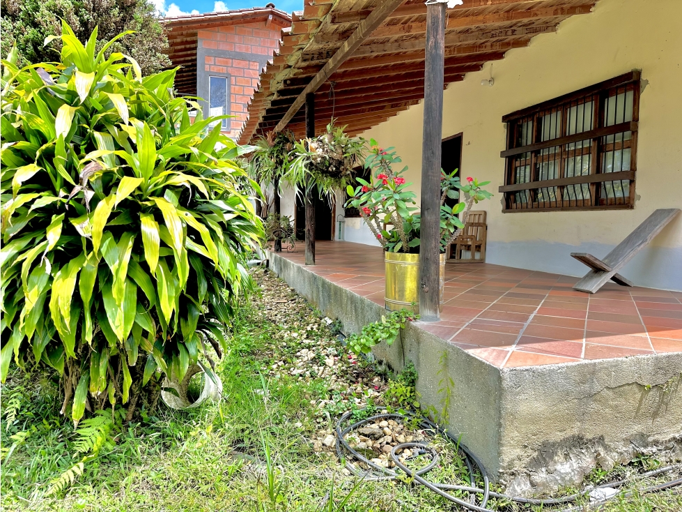 Hermoso lote con casa en Santuario — foto 2
