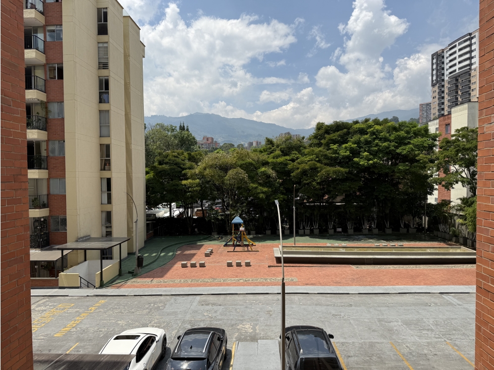 Apartamento en envigado - Barrio La Paz — foto 4