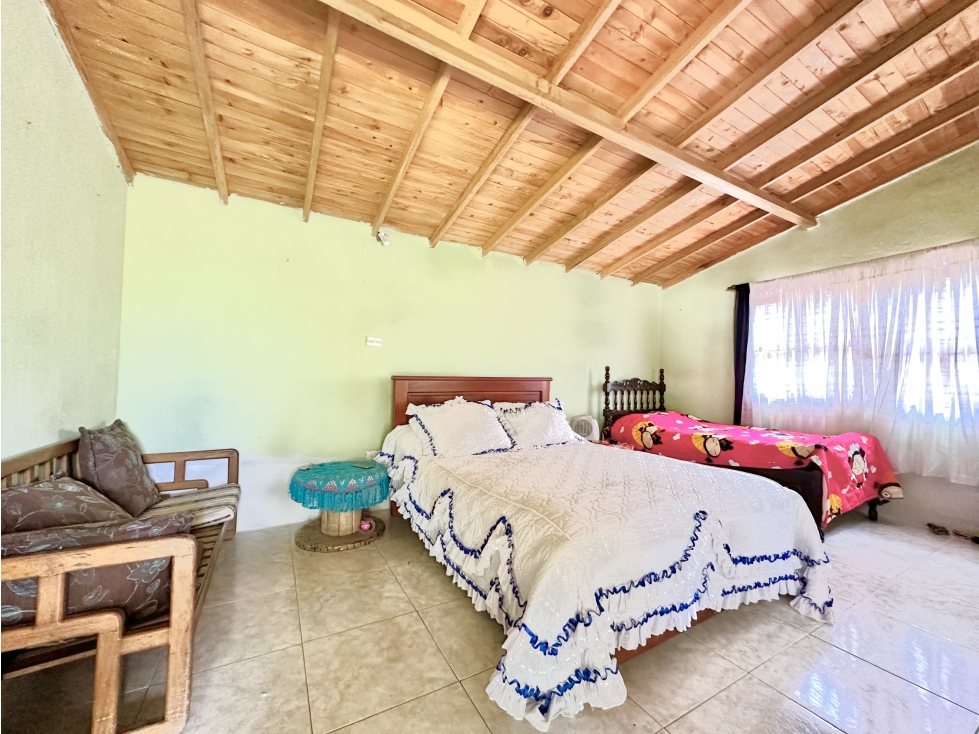 Hermoso lote con casa en Santuario — foto 6