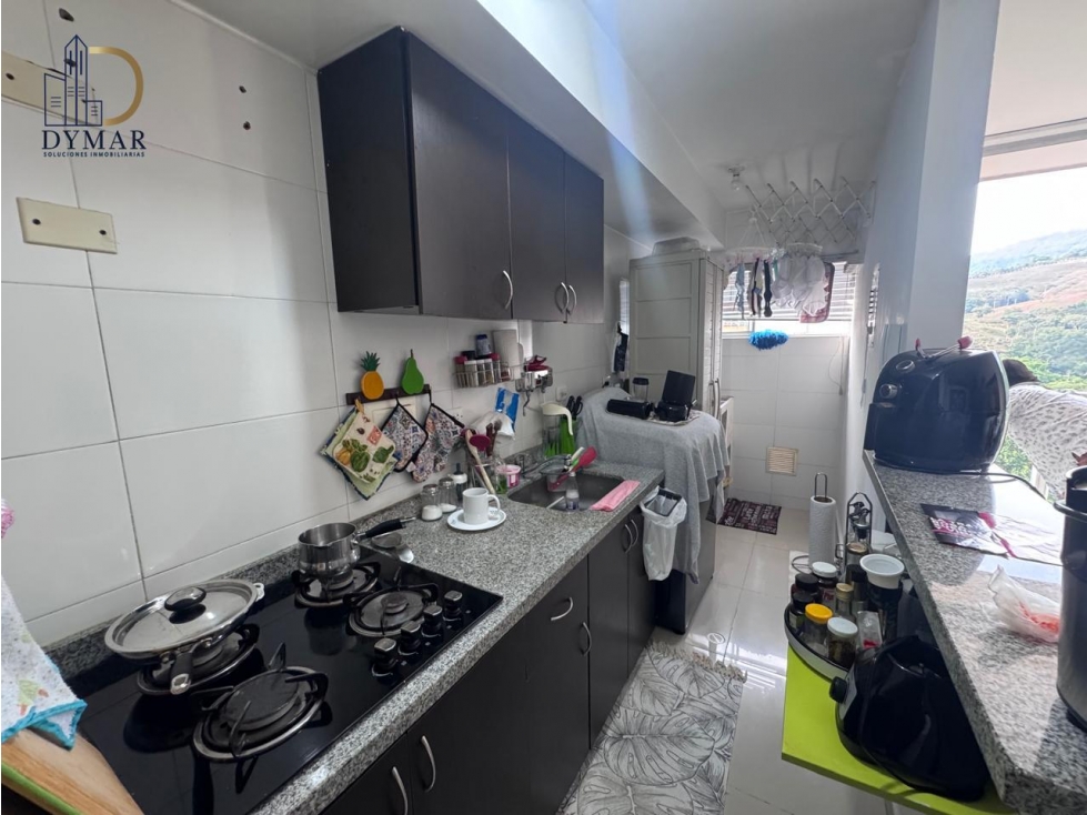 EN VENTA APARTAMENTO MIRADORES DE LA FLORIDA - 4