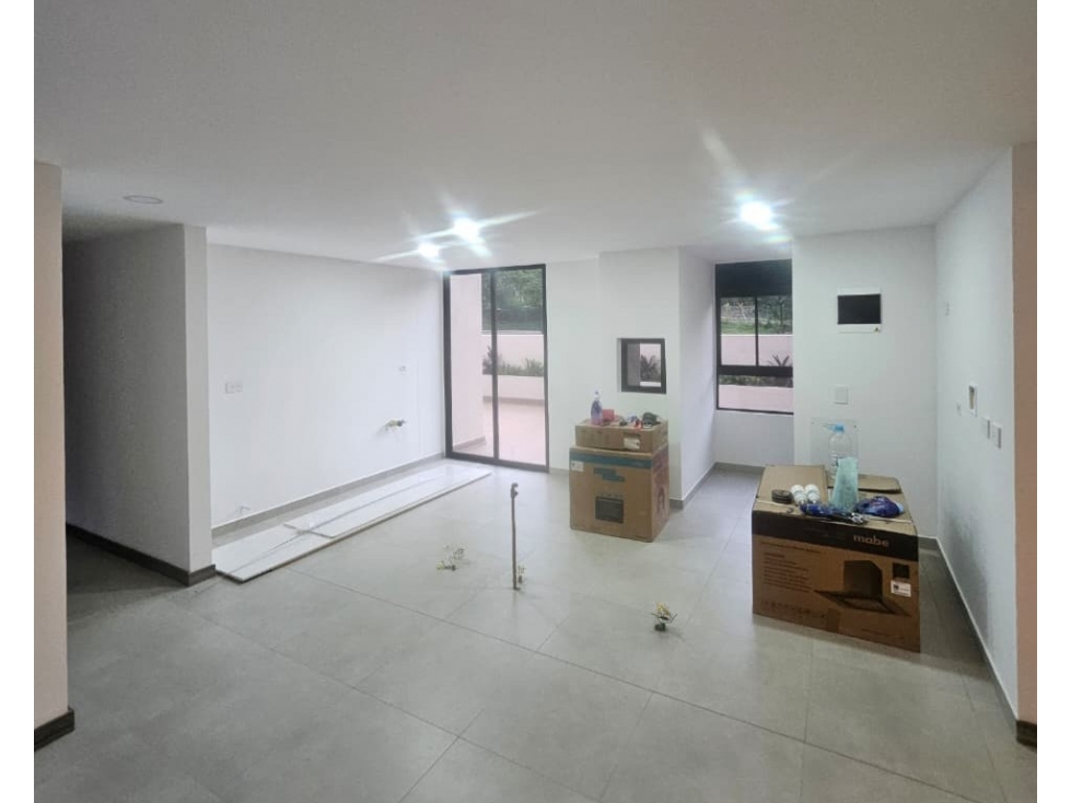 Apartamento de 95 m2 + 101.65 m2 de terraza, Camino Verde, Envigado. — foto 2