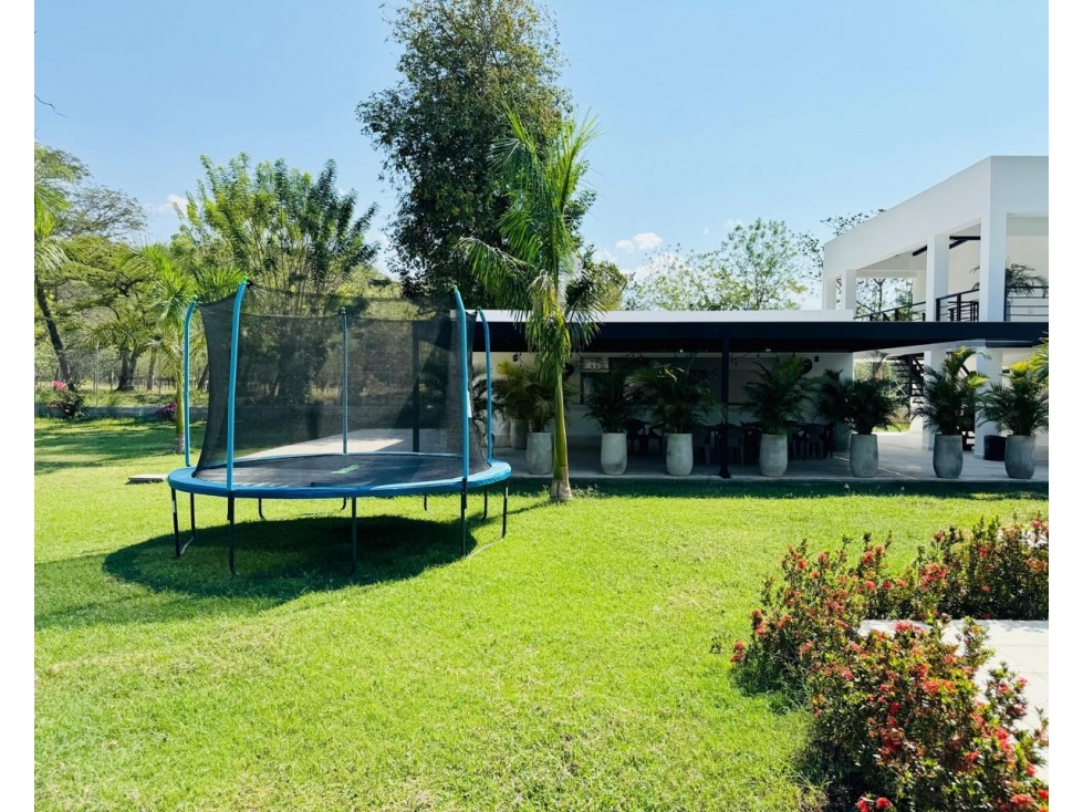 Amplia y hermosa finca en Santa Fe de Antioquia. Cerca al al pueblo. — foto 6