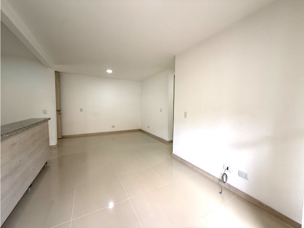 ARRIENDO APARTAMENTO EN SABANETA - LAS LOMITAS — foto 2