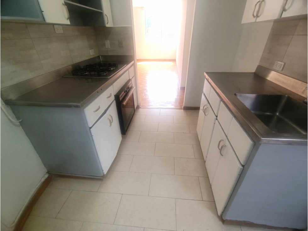 ARRIENDO APARTAMENTO EN EL POBLADO - PATIO BONITO — foto 6