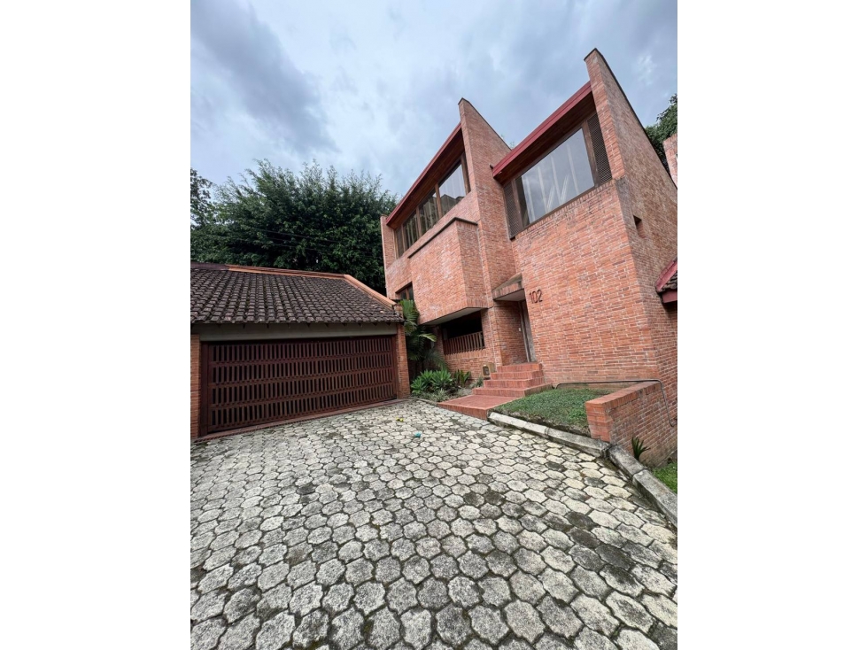Casa en alquiler | Las Lomas II El Poblado, Medellín