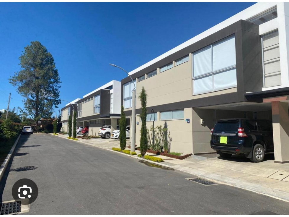 Venta y Renta Casa, Gualanday, Llanogrande - 1