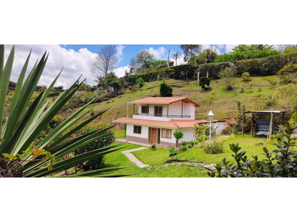 Venta Finca, Guarne - 6.962 m2 con 2 Casas