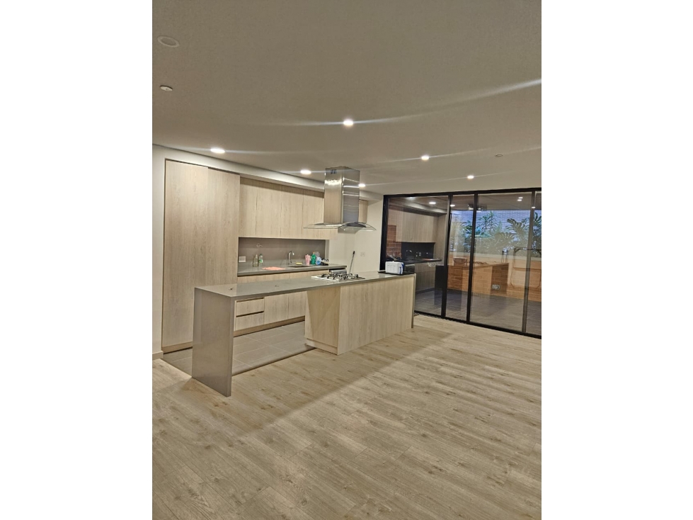 Renta - Apartamento El Poblado, Sector Las Palmas — foto 2
