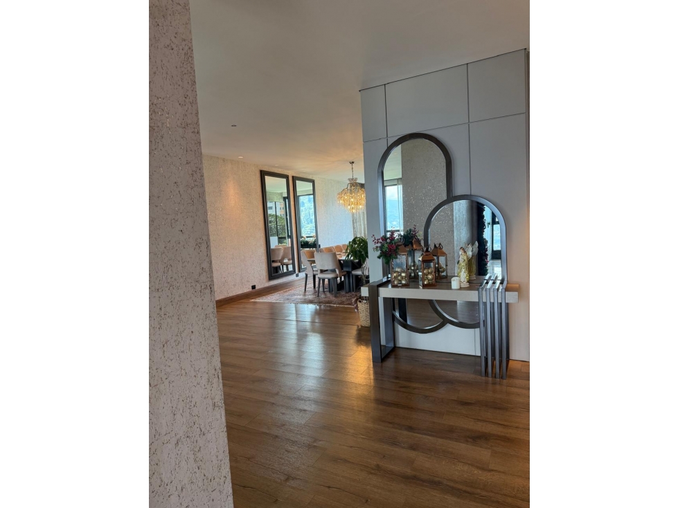 Venta Apartamento de Lujo, El Poblado, Medellín - 2