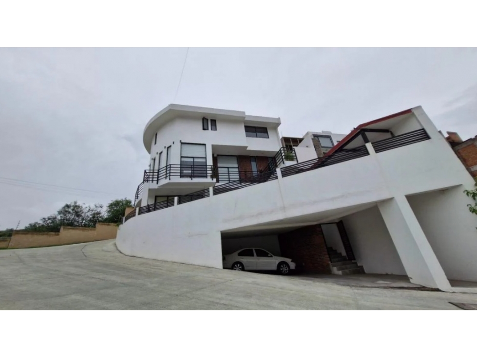 Vende Casa en Vila Loma 2, Lomas de Bellavista, Atizapán de Zaragoza.