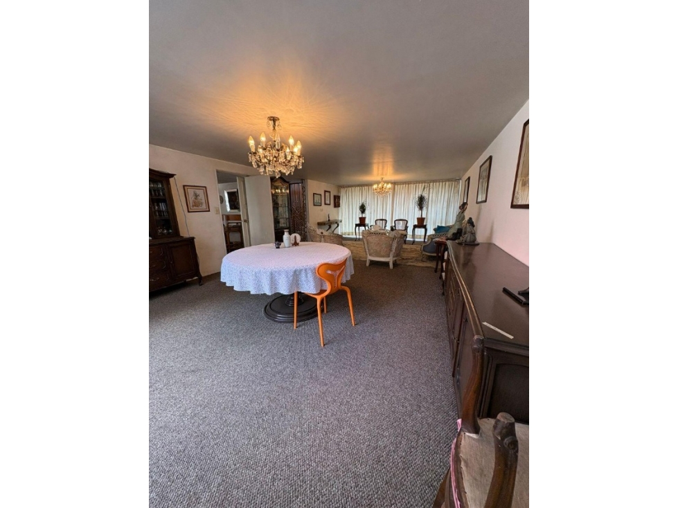 Se vende casa en Bosques de Echegaray, Naucalpan de Juárez, Edo. Mex.