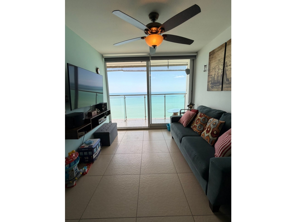 Venta de Apartamento Frente al Mar, San Carlos