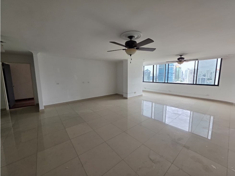 Venta de apartamento en PH Marbella Tower II, Bella Vista