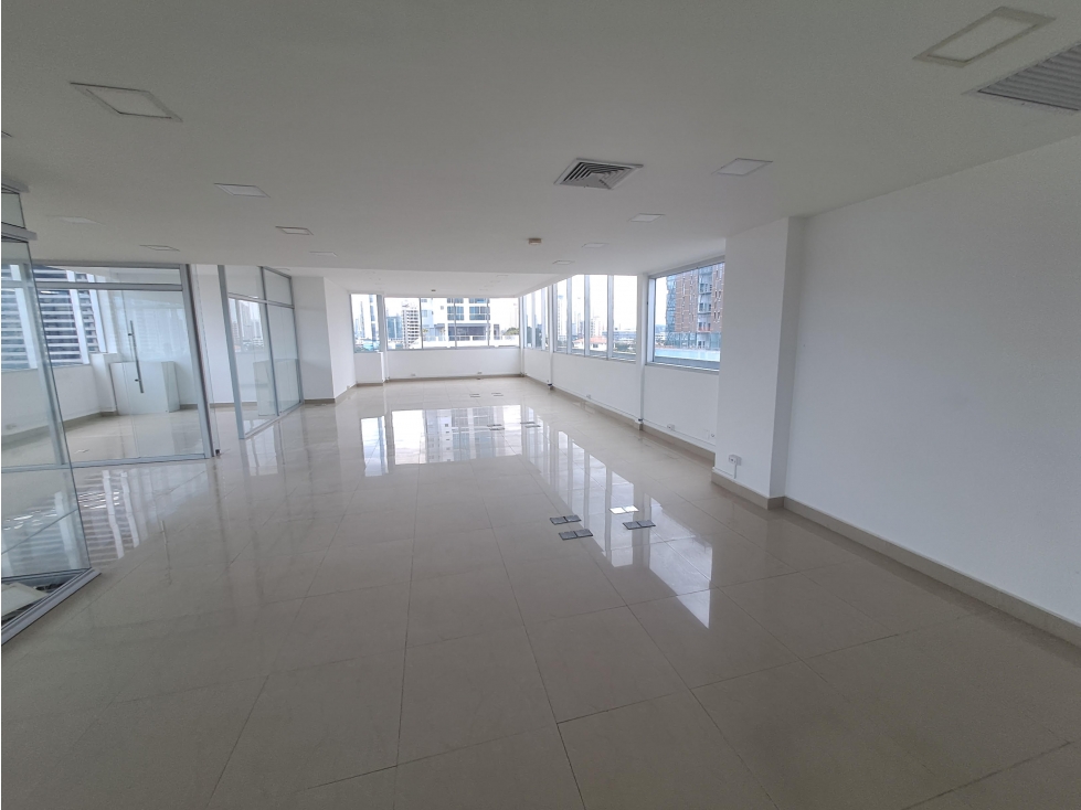 SE ALQUILA OFICINA EN PH TORRE 50, PISO 5
