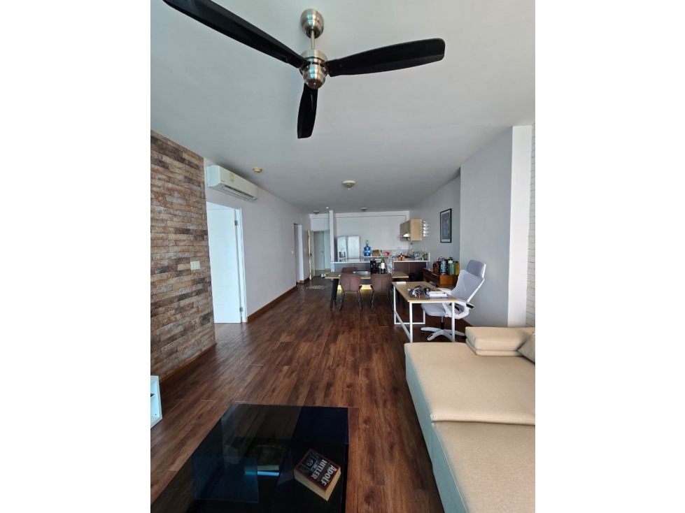 SE VENDE APARTAMENTO EN PH H2O, AV. BALBOA