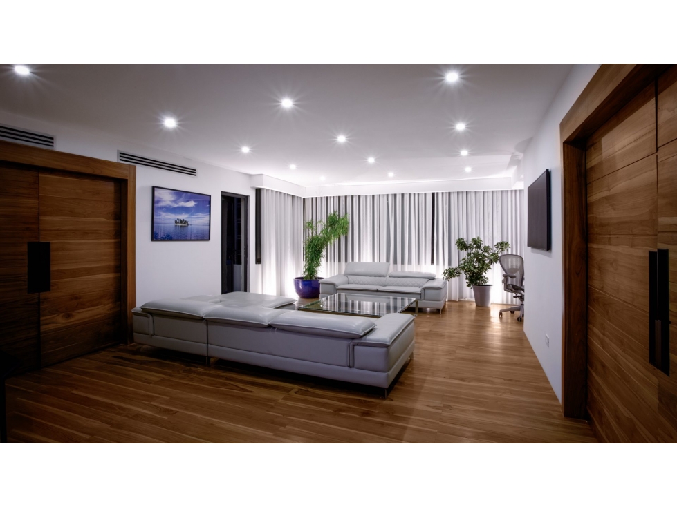 SE VENDE ESPECTACULAR PENTHOUSE DE 4 NIVELES EN PUNTA PAITILLA