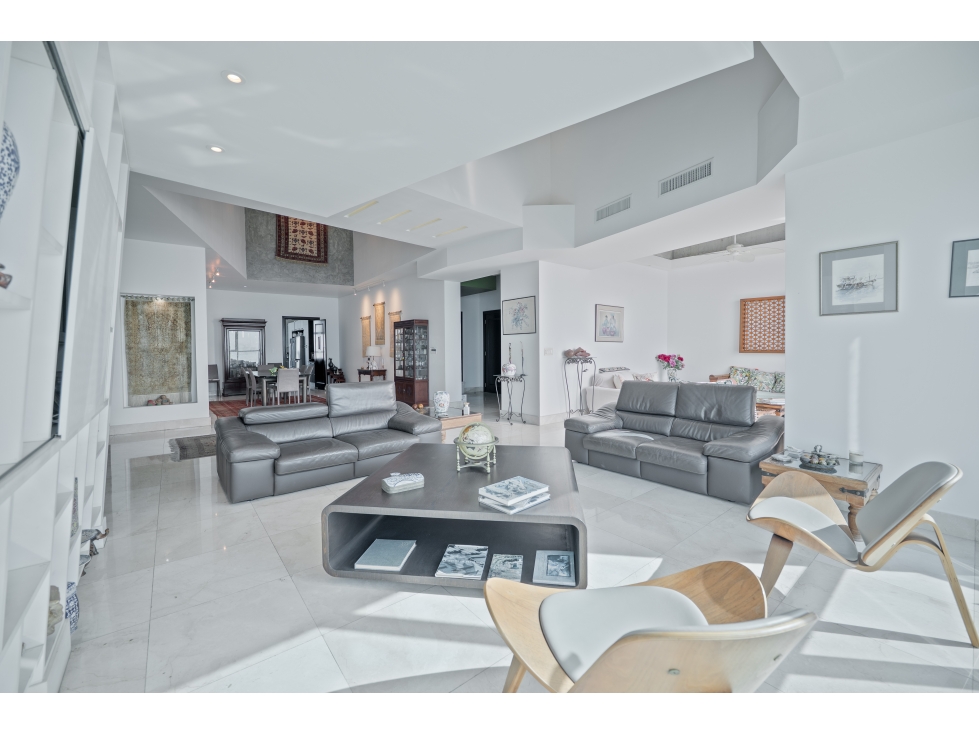 SE VENDE BELLO APARTAMENTO EN PRIMERA LÍNEA DE COSTA DEL ESTE — foto 2