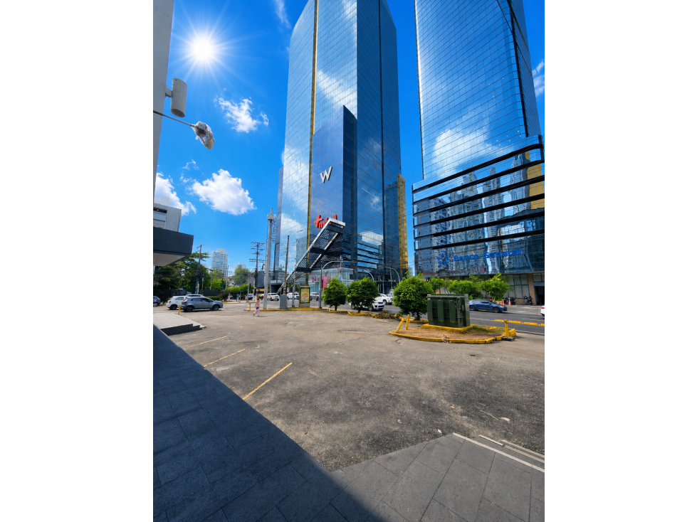 SE ALQUILAN OFICINAS EN CALLE 50, PAN AMERICAN LIFE PLAZA — foto 2