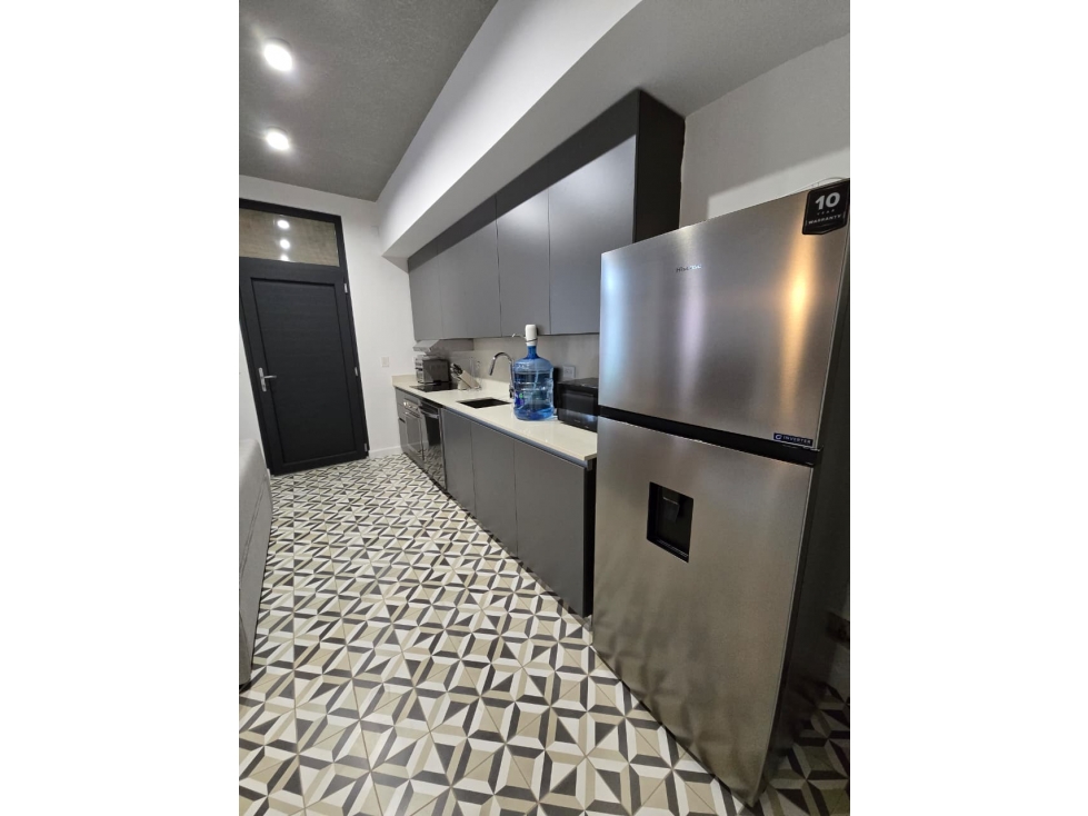 SE ALQUILA APARTAMENTO EN PLAZUELA ALFARO, CASCO ANTIGUO #4 — foto 6
