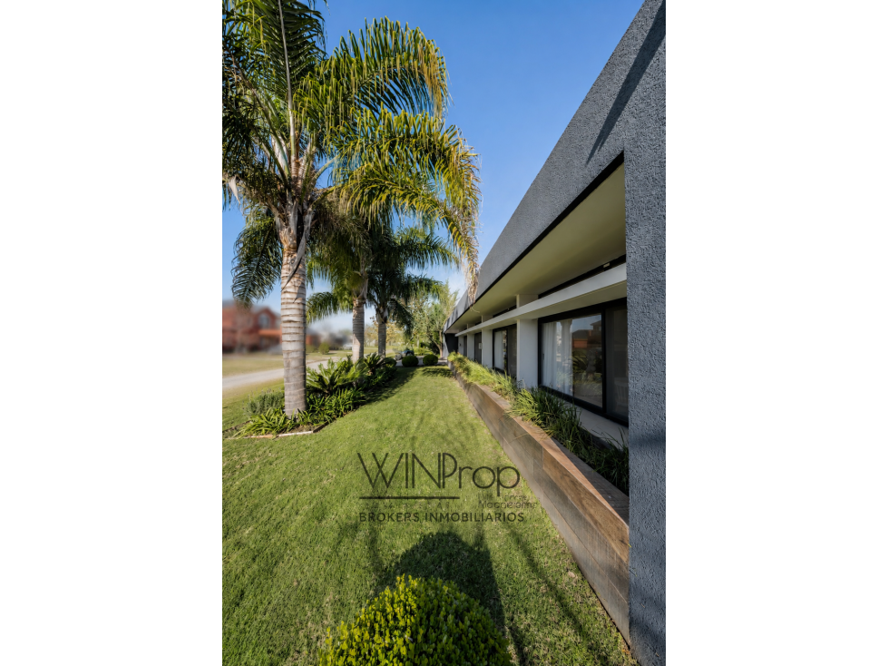 OPORTUNIDAD CASA PREMIUM COMARCAS DE LUJAN SANTA IRENE — foto 2