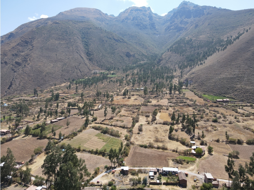 VENDO TERRENO 500 M2 SECTOR MEDIA LUNA URUBAMBA CUSCO PERU - 3