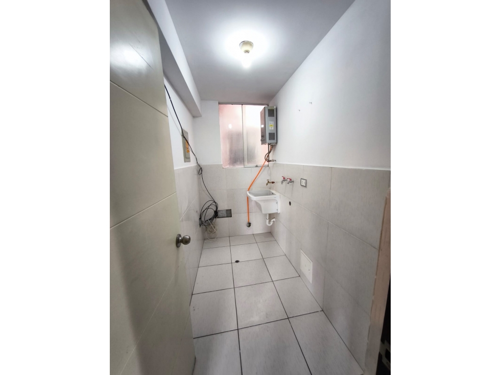 VENDO DEPARTAMENTO EN ESQUINA 74 M2 CON COCHERA Y DEPOSITO LARAPA - 6