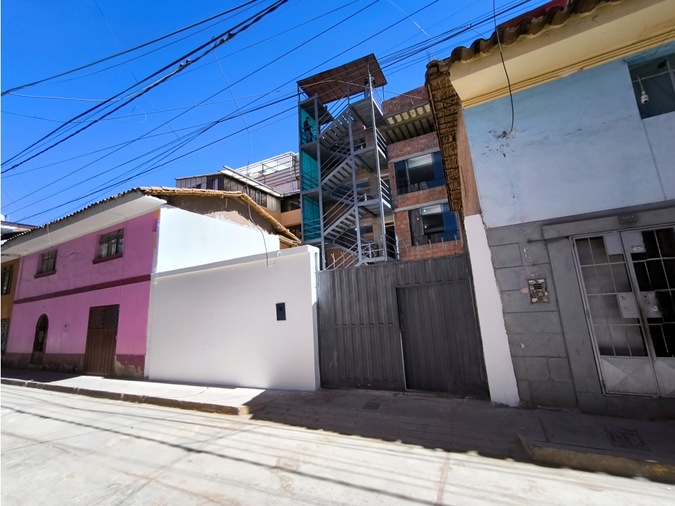 VENDO LOTE DE 140 M2 CON EDIFICACION CALLE ESPINAR SAN SEBASTIAN CUSCO - 2