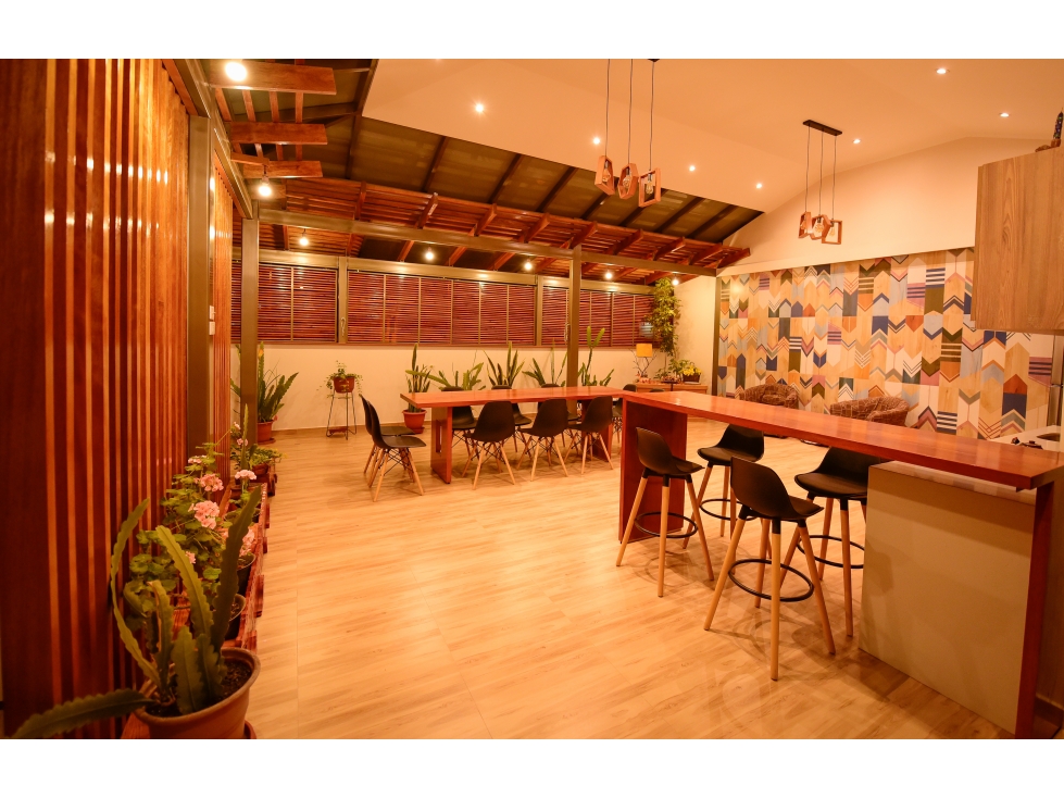VENDO RESIDENCIA LUJOSA 330 M2 FRENTE AL PARQUE HUANCARO CUSCO - 4