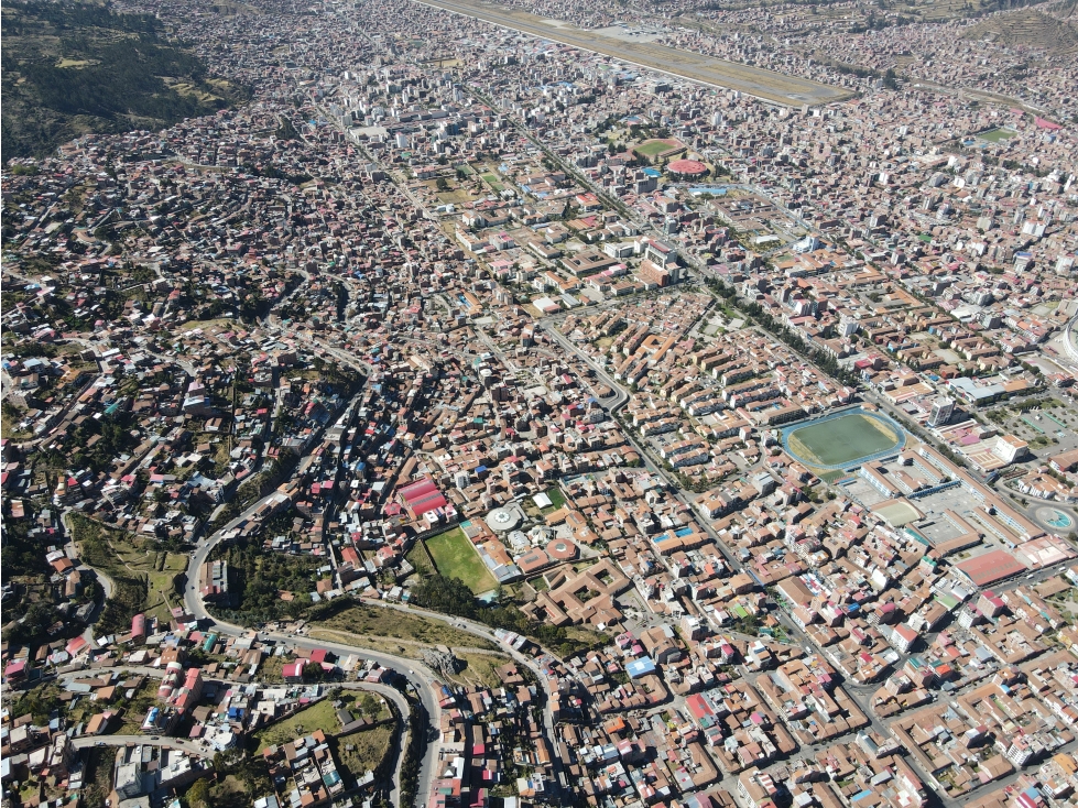 VENDO LOTE DE 960 M2 EN AV CIRCUNVALACION CUSCO PERU - 5