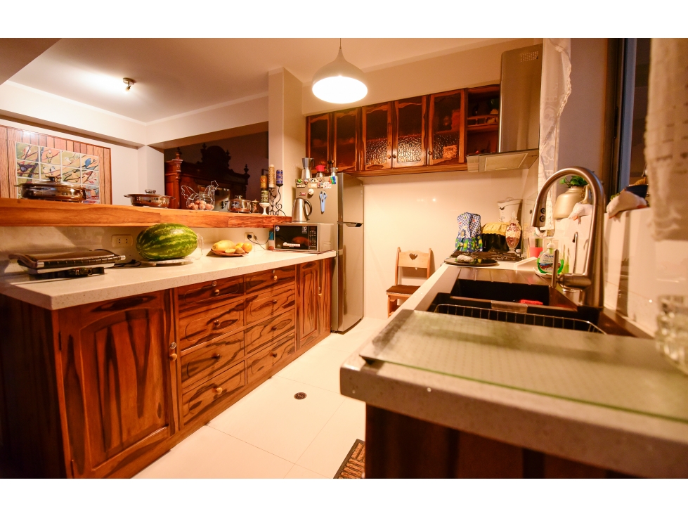 VENDO RESIDENCIA LUJOSA 330 M2 FRENTE AL PARQUE HUANCARO CUSCO - 5