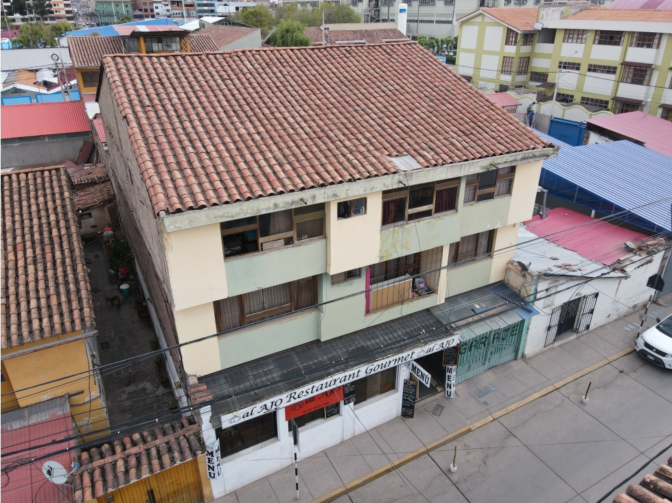 VENDO LOTE/CASA 300 M2 EN AV LOS INCAS ALTURA UNSAAC CUSCO - 3
