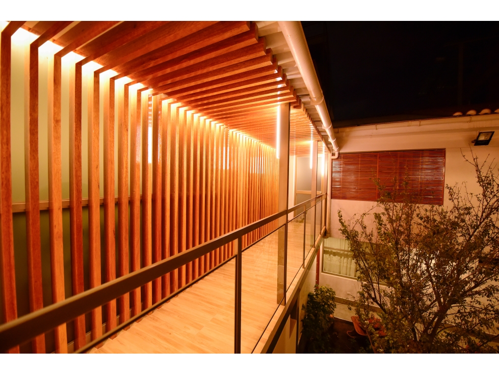 VENDO RESIDENCIA LUJOSA 330 M2 FRENTE AL PARQUE HUANCARO CUSCO - 6