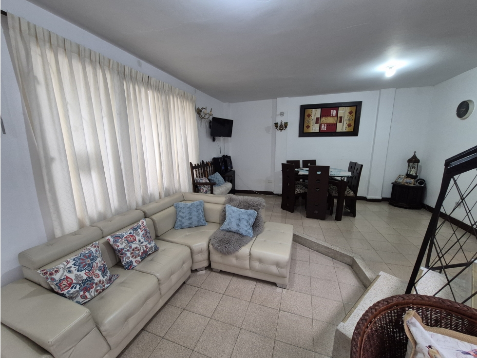 CASA EN VENTA EN EL BARRIO BELALCAZAR, POPAYÁN