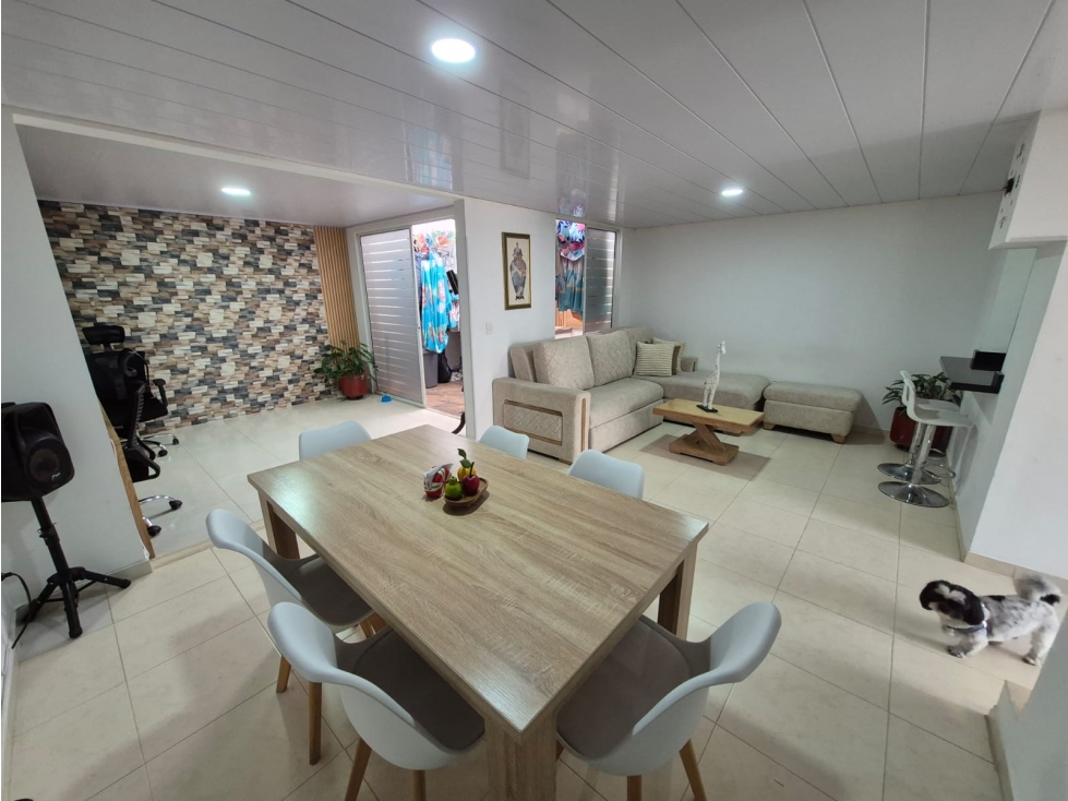 CASA EN VENTA AMPLIADA EN UNIDAD LA CALLEJA, POPAYÁN