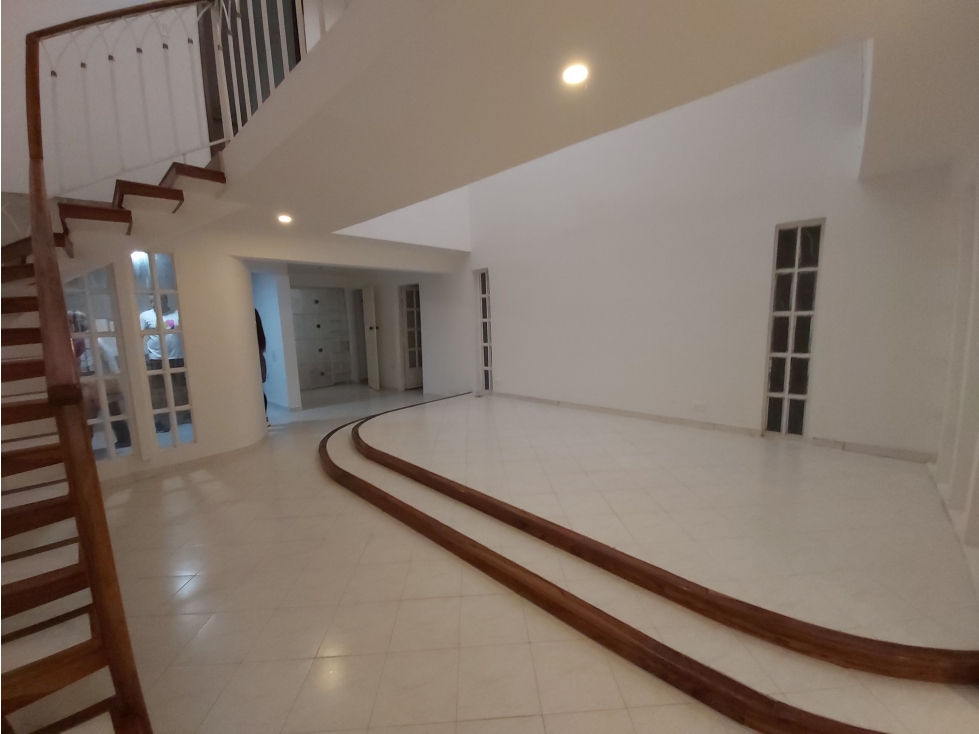 CASA EN VENTA EN EL BARRIO SANTA INES, POPAYÁN