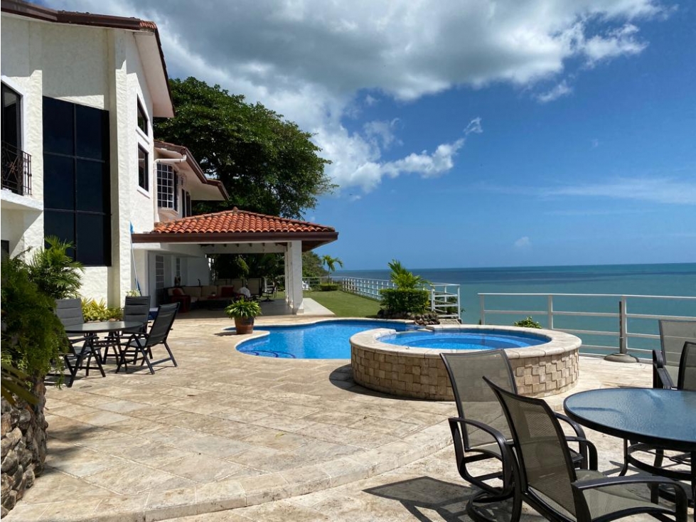 CASA EN PLAYA ESMERALDA - 5