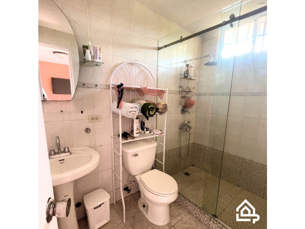 Venta de casa Duplex Altos de las Acacias — foto 6