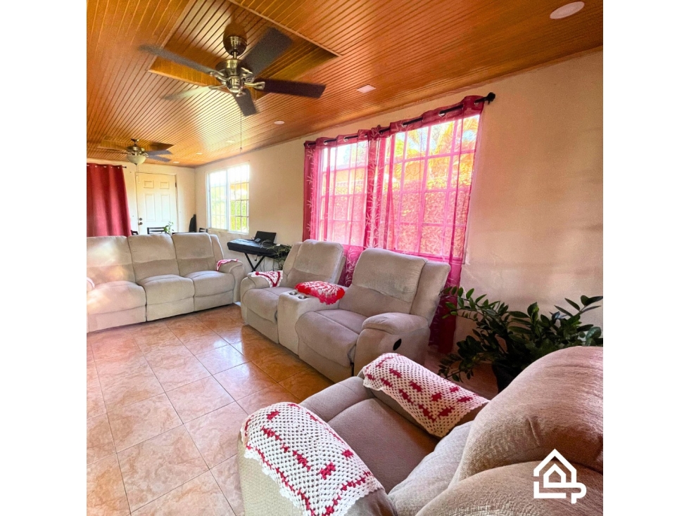 Venta de casa Duplex Altos de las Acacias — foto 2
