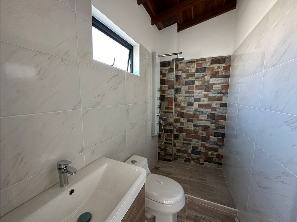CASA EN VENTA EN JARDINES DEL CAMINO LA CEJA ANTIOQUIA — foto 4