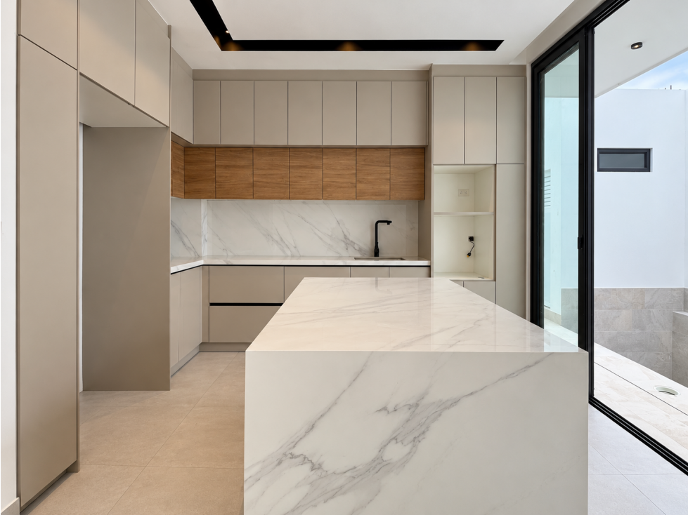 Casa en venta en Cristal Azul, Manta, con piscina privada — foto 2