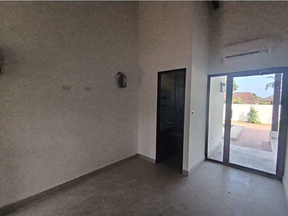 Vendo casa en Pedasí - 1