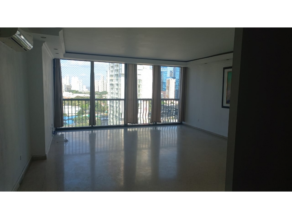 Se alquila apartamento en Marbella