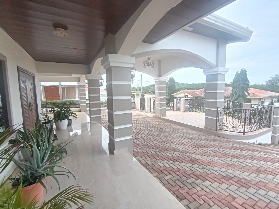 Casa en venta en Chitré