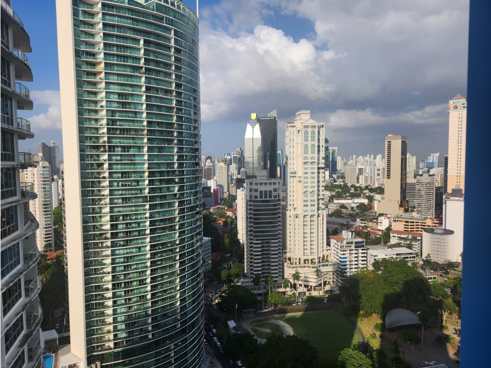 Se alquila apartamento en Bella Vista