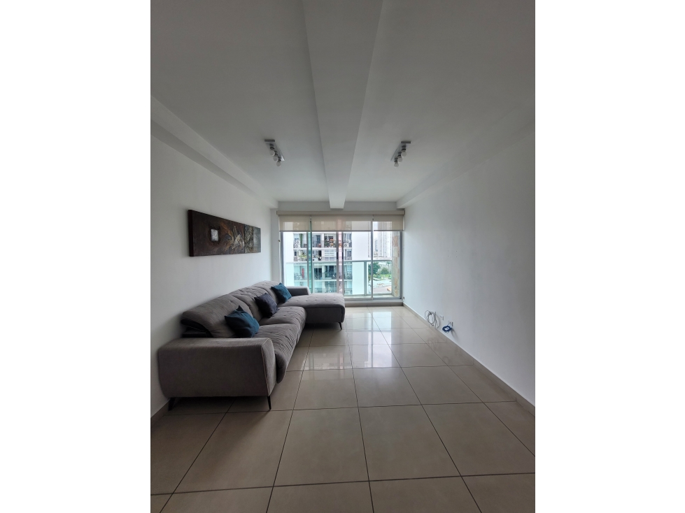 Se alquila apartamento en Parque Lefevre — foto 2