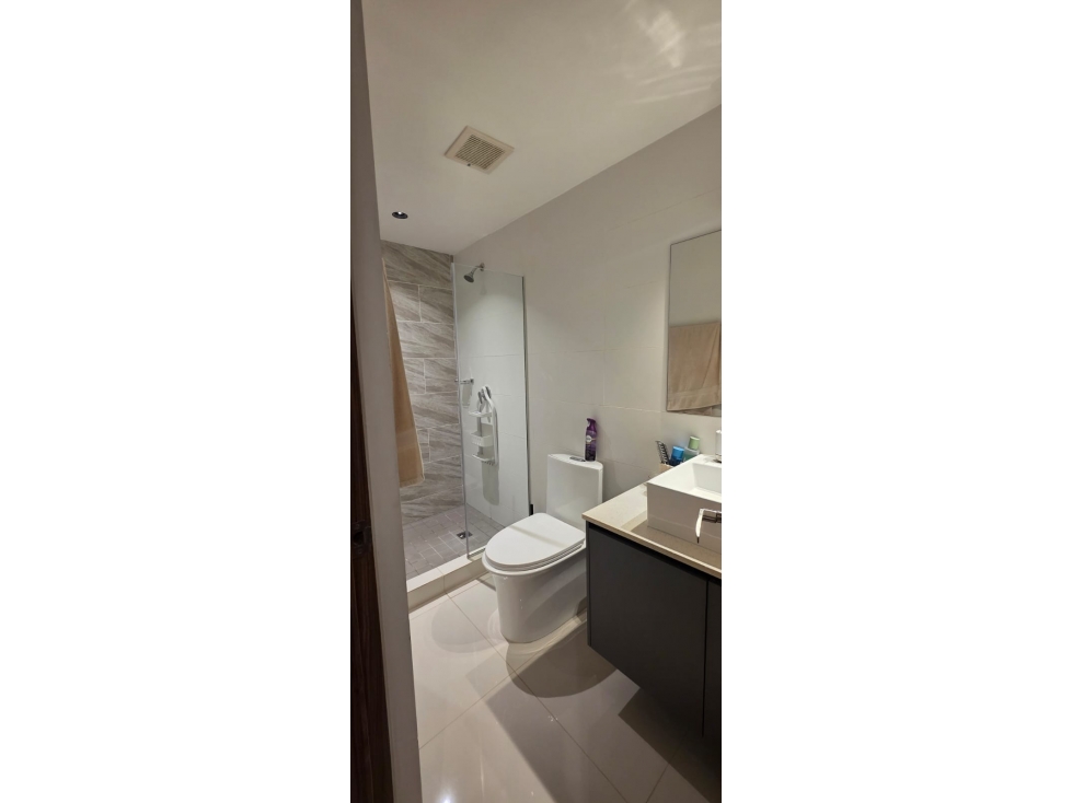 Se vende apartamento en Carrasquilla — foto 4