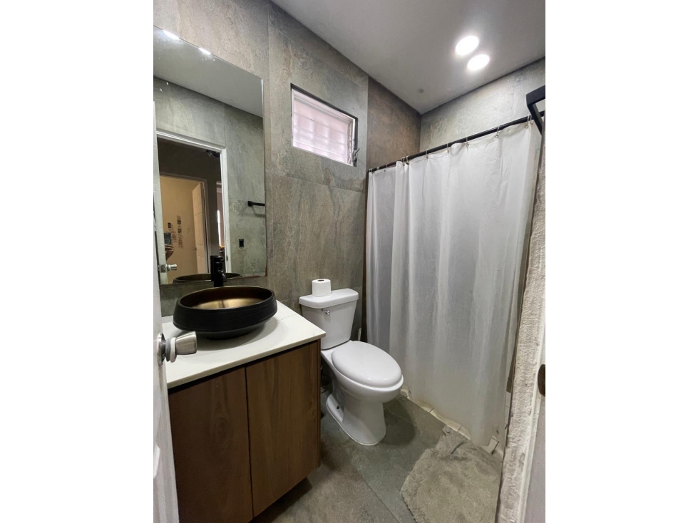 Se vende casa en San Antorinio - 4
