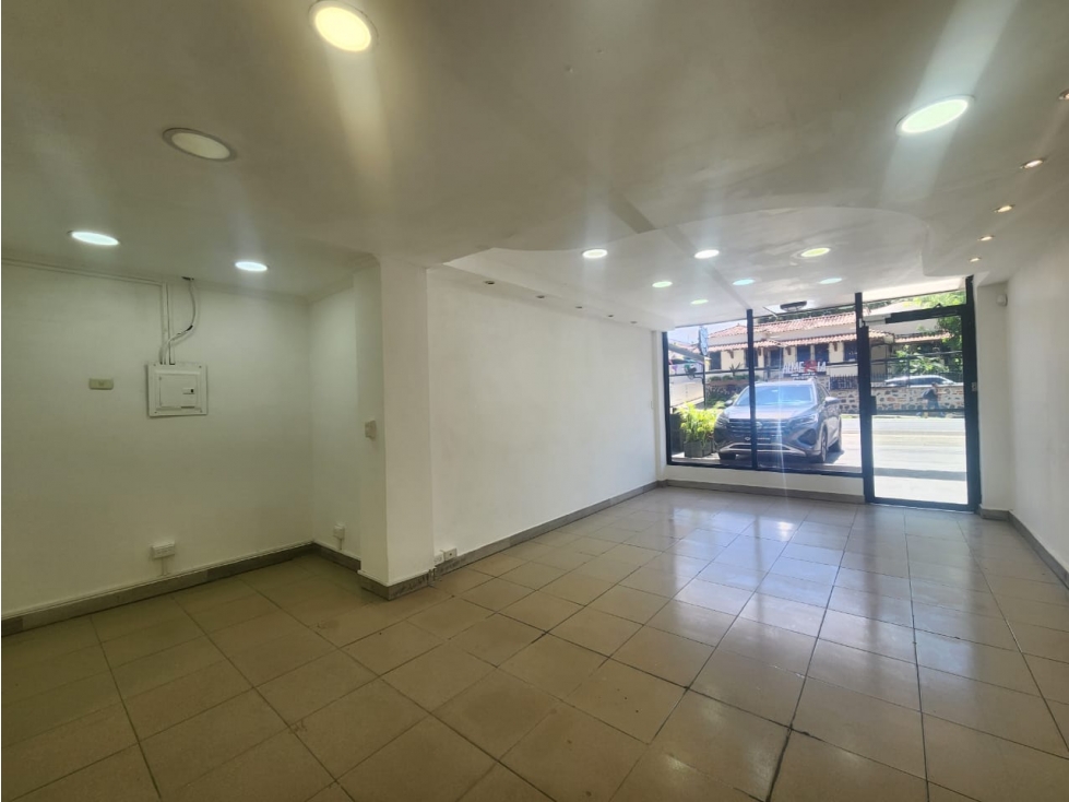 EDIFICIO CENTRO PROFESIONAL EL GOLF